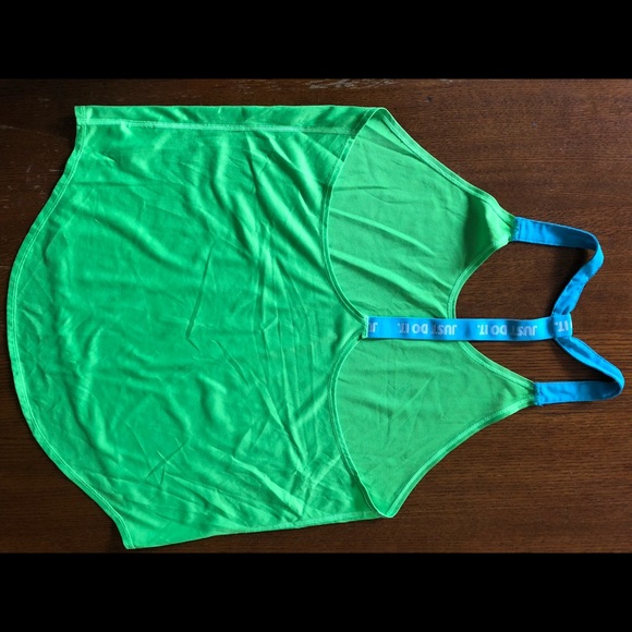 Nike tank - Picture 2 of 2